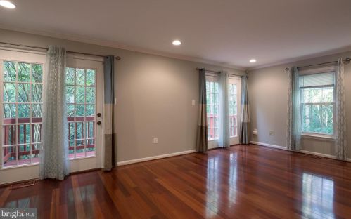 7276 Olde Lantern Way, Springfield VA  22152-3569 exterior