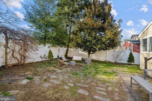 24 Evergreen Ln, Tavistock NJ  08033-1202 exterior