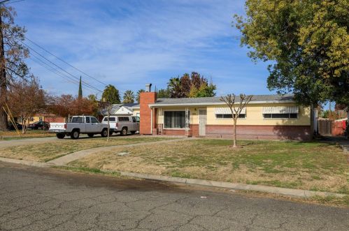 981 Julian St, Turlock, CA 95380-3815