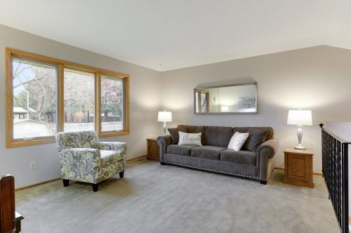 5498 Daisy Ct, Saint Paul MN  55110-2218 exterior