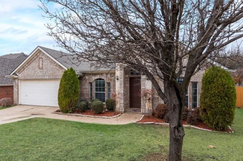 7909 Boylston Dr, Fort Worth TX  76137-4980 exterior