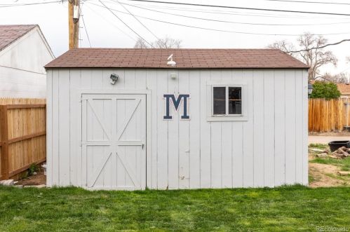 1733 Oakland St, Denver CO  80010-2823 exterior