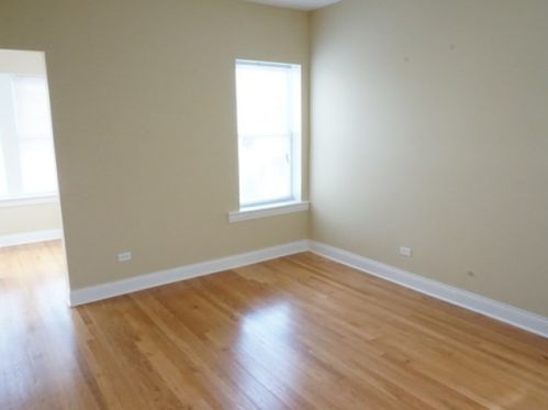 7709 Cornell Ave, Chicago, IL 60649-4509