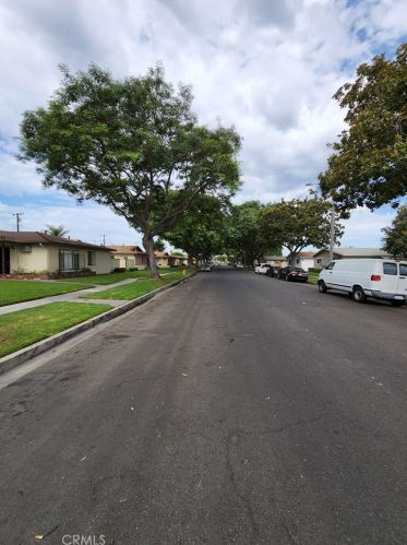 2109 Juno Ave, Anaheim CA  92804-4518 exterior