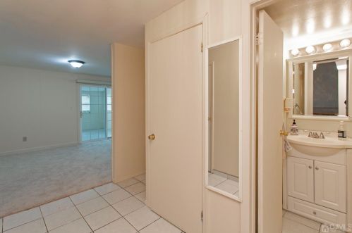49 Karen Pl, Edison, NJ 08817-2351