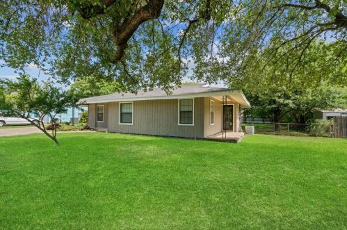 204 Northern Ave, Fort Worth TX  76179-1324 exterior