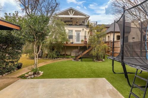 1301 Virginia Pl, Fort Worth TX  76107-2436 exterior