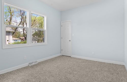 1018 Drackert St, Hammond IN 46320-2602 exterior