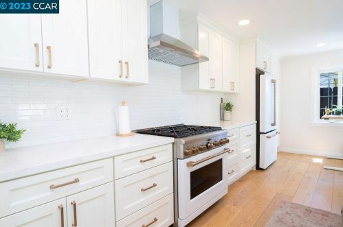113 Vivian Dr, Concord CA  94523-2935 exterior