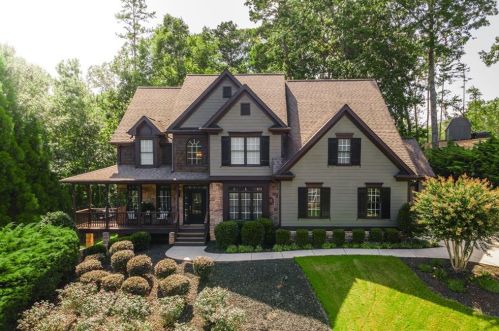 109 Holly Reserve Pkwy, Holly Springs, GA 30114-8862