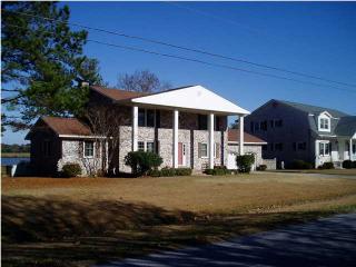 2842 Harvard Rd, Charleston, SC 29414-7030