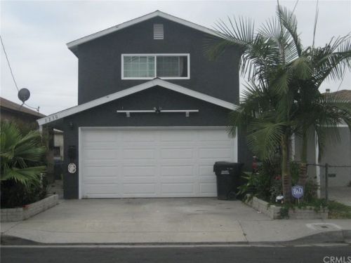 8230 Howe St, Paramount CA  90723-2717 exterior