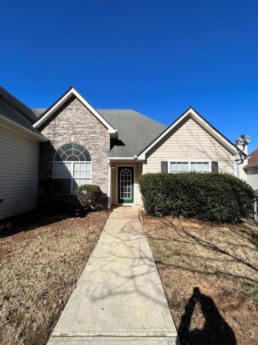 3494 Creekview Dr, Rex GA  30273-5042 exterior