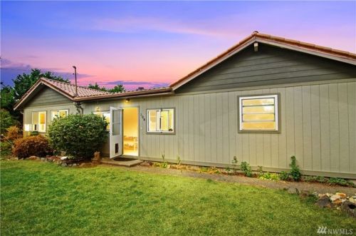 108 Olympia St, Rainier, WA 98576-9323