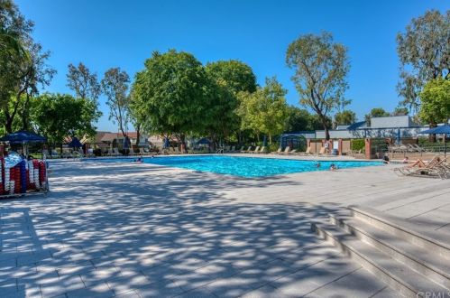 15 Alba, Irvine CA  92620-1901 exterior