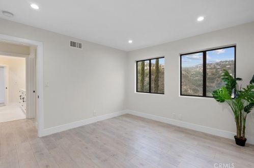 3360 Chevy Chase Dr, Glendale CA  91206-1428 exterior