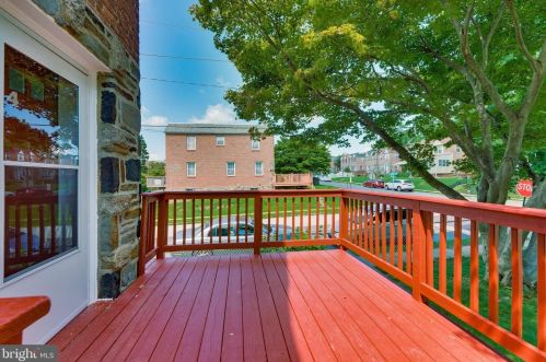 44 Greenhill Rd, Media, PA 19063-1421