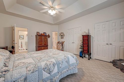 6009 Longmire Trl, Conroe TX  77304-4866 exterior