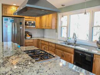 5 Anita Rd, Providence, RI 02919-3211