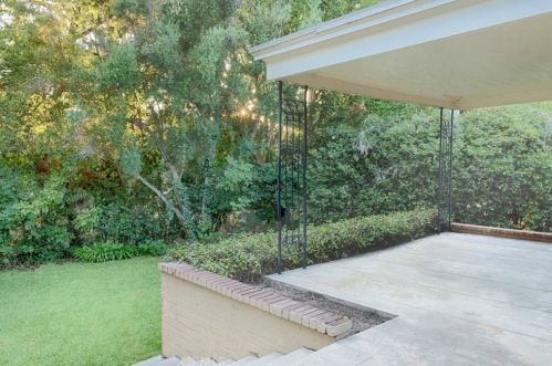 1628 La Loma Dr, Santa Ana CA 92705-3078 exterior