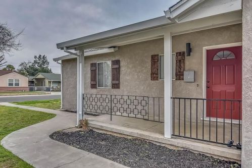 1819 Oxford Way, Stockton, CA 95204-4262