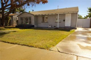 3748 119th St, Hawthorne, CA 90250-3218