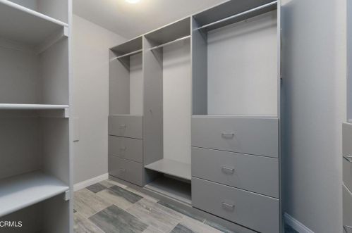 2010 Freesia Ave, Simi Valley CA  93063-3534 exterior