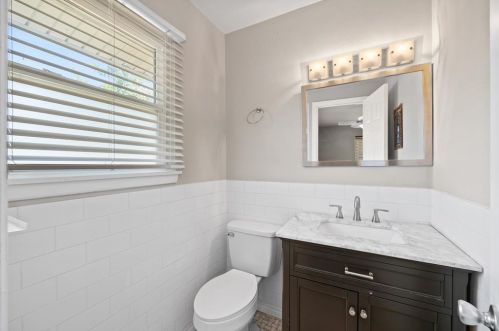 5707 Cedardale Dr, Austin TX  78745-4023 exterior
