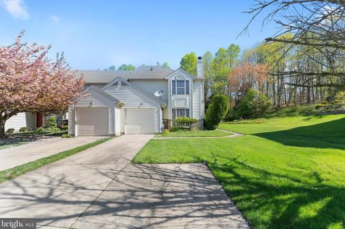 37 Fox Meadow Dr, Erial, NJ 08081-1141