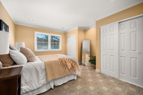 2921 Graceland Way, Glendale CA 91206-1332 exterior