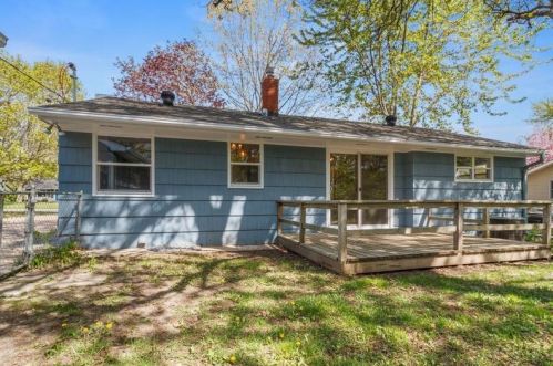 3759 Howard Ave, Saint Paul MN  55110-4726 exterior