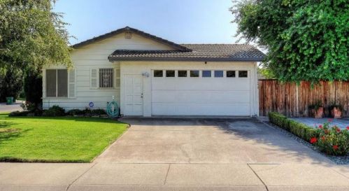 9121 Valley Oak Dr, Stockton, CA 95209-1914