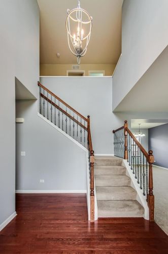 213 Foster Dr, Oswego, IL 60543-4053