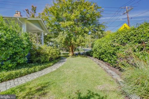 501 Ethan Allen Ave, Silver Spring MD 20912-5400 exterior