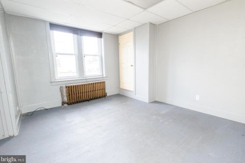 841 Lalor St, Trenton NJ  08610-6556 exterior