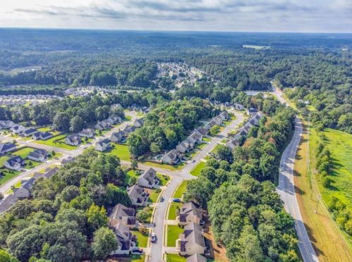 521 Rachel Vw Ct, Jefferson GA  30549-6983 exterior