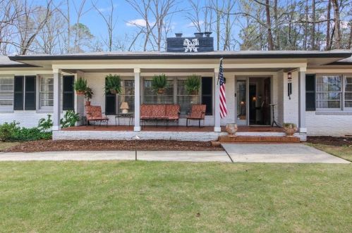 304 Pine Cir, Monroe, GA 30655-1934