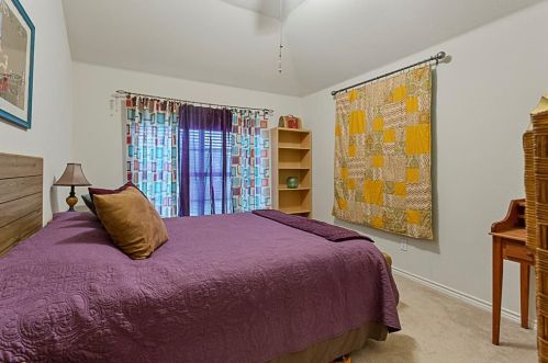 5800 Fathom Dr, Fort Worth TX  76135-7013 exterior