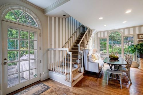 1227 Brookhaven Dr, Atlanta GA  30319-3105 exterior