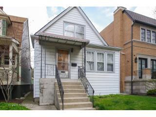 2152 Waveland Ave, Chicago, IL 60618-4923