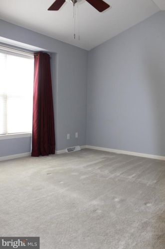 638 Royal View Dr, Lancaster PA  17601-2871 exterior