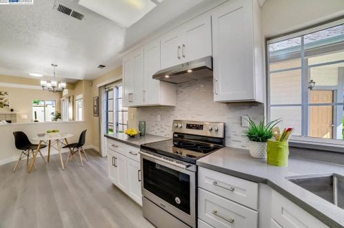 6171 Potrero Dr, Newark, CA 94560-5615