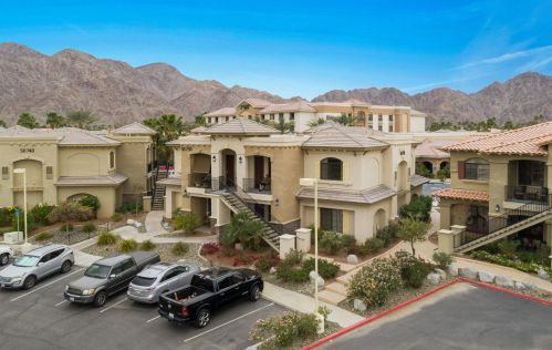 50750 Santa Rosa Plz, La Quinta, CA