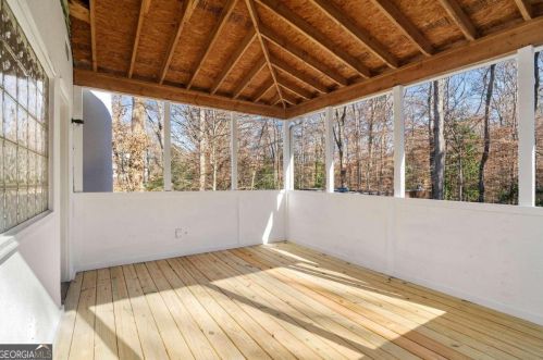 581 Harold Ave, Atlanta GA  30307-1743 exterior