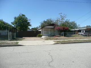 1327 Rosewood St, Colton, CA 92324-2565