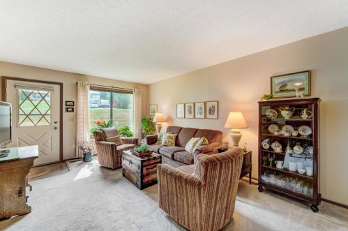 1613 Helmo Ave, Saint Paul MN  55128-5535 exterior