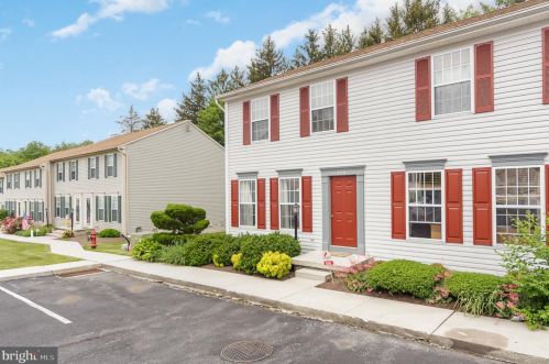 558 Downington Ct, Harrisburg, PA 17112-2397