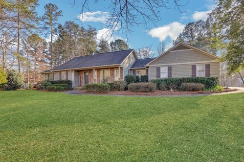 147 Poplar Trl, Dawsonville, GA 30534-6969