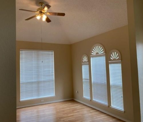 1310 Westview Dr, Garland TX  75040-7582 exterior