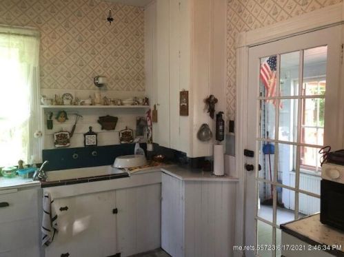 14 Ellis Ave, Elliottsville Township, ME 04443-6368
